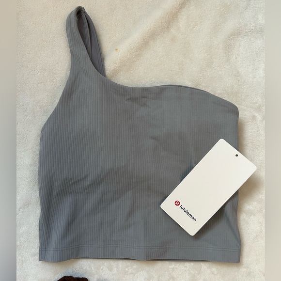 Lululemon Tops 3 - pack - Picture 3 of 5